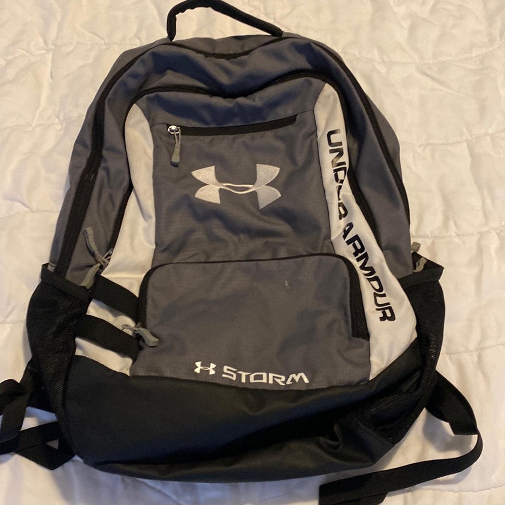 Under Armour Storm 1 Backpack gray black and white